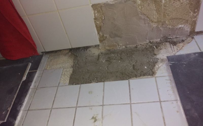 Wasserschaden_in_Neustadt_am_Rübenberge_30826_Garbsen_Leckage_in_Kaltwasserleitung_Ortung_mit_Druckverlust_Leckortung_11