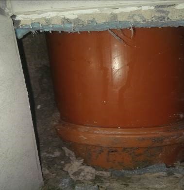 Leckortung in 31582 Nienburg Defekt am innen liegenden Fallrohr Leckage Ortung / Wasserschaden
